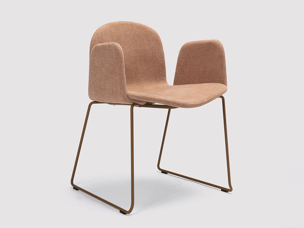 Silla trineo Bob XL tapizada con brazos