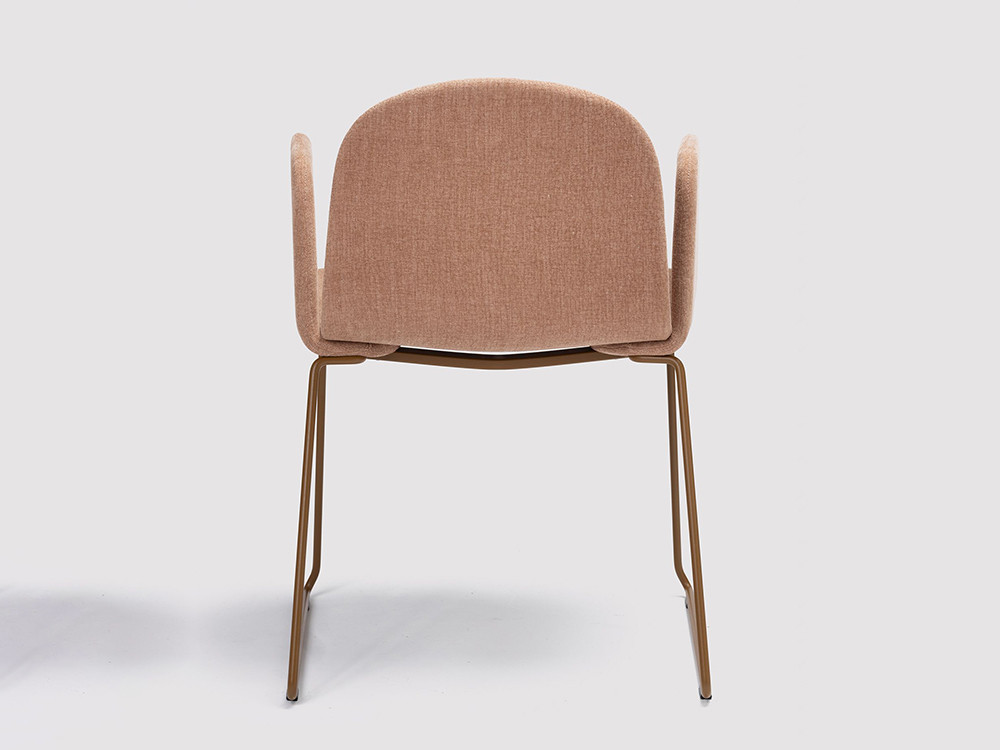 Silla trineo Bob XL tapizada con brazos