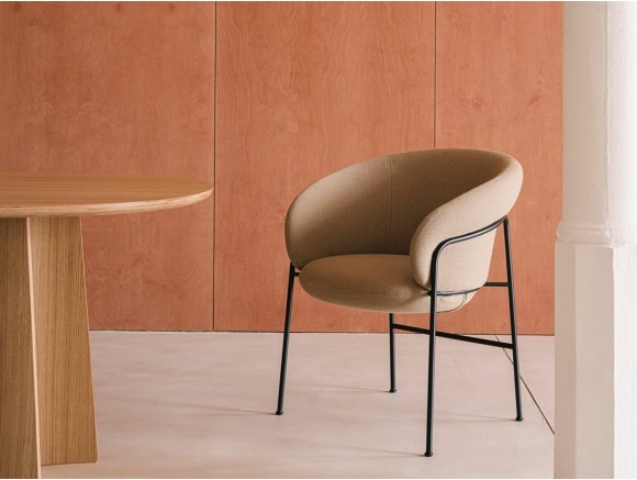 Silla Ginger Ondarreta: diseño personalizable con estructura de varillas de acero para comedor.