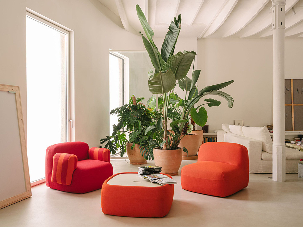 Salones de diseño con el sofá modular Gumi: confort personalizado con el sello de Ondarreta