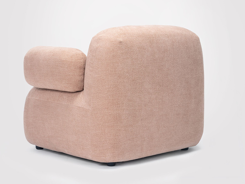 Sillón moderno Gumi con brazos de Ondarreta, mobiliario de salón personalizado.