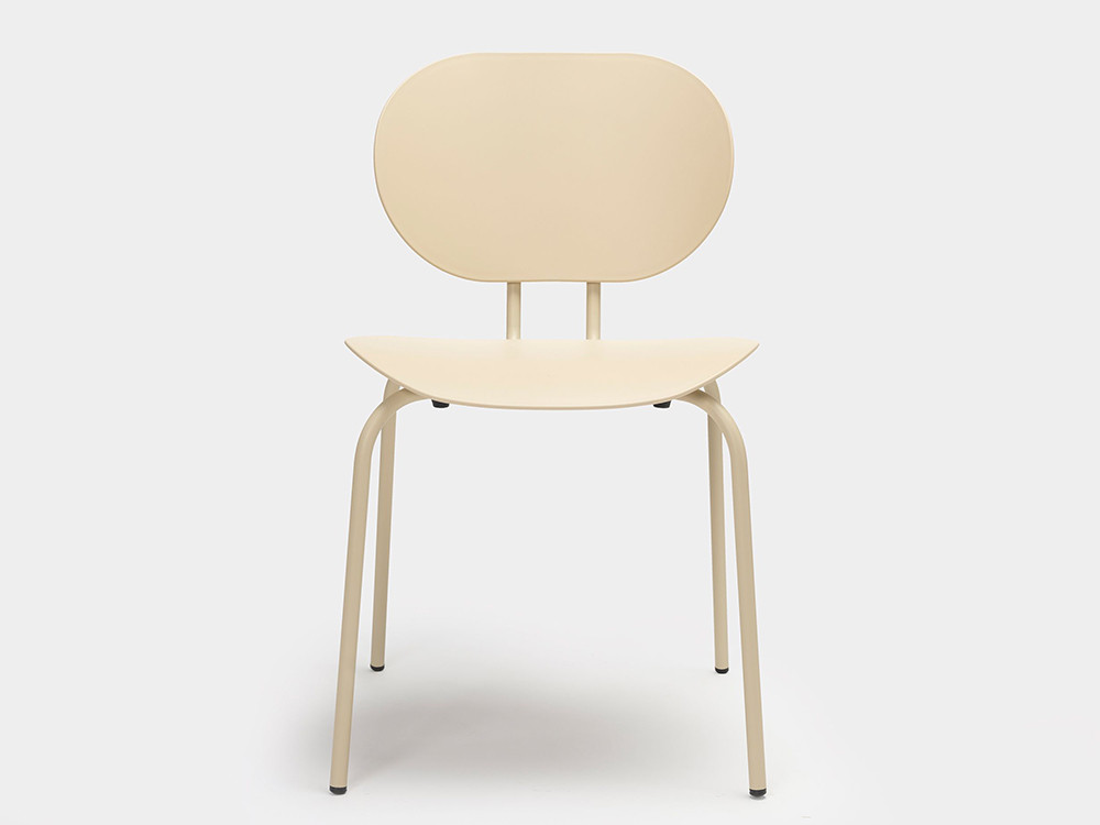 Estructura y acabado en polipropileno de la silla Hari Ondarreta personalizada