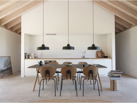 Silla Hari Ondarreta: diseño personalizado en polipropileno para sillas de cocina modernas
