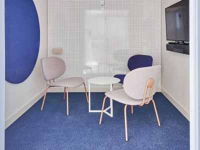 Silla lounge Hari de Ondarreta: un icono del diseño actual disponible en tejidos seleccionados