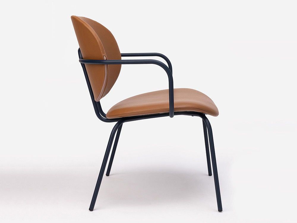 Mobel 6000: butaca Hari de Ondarreta, mobiliario exclusivo con diseño personalizado tapizado