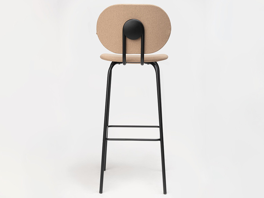 Taburetes de diseño Hari: icono de la marca Ondarreta para el hogar