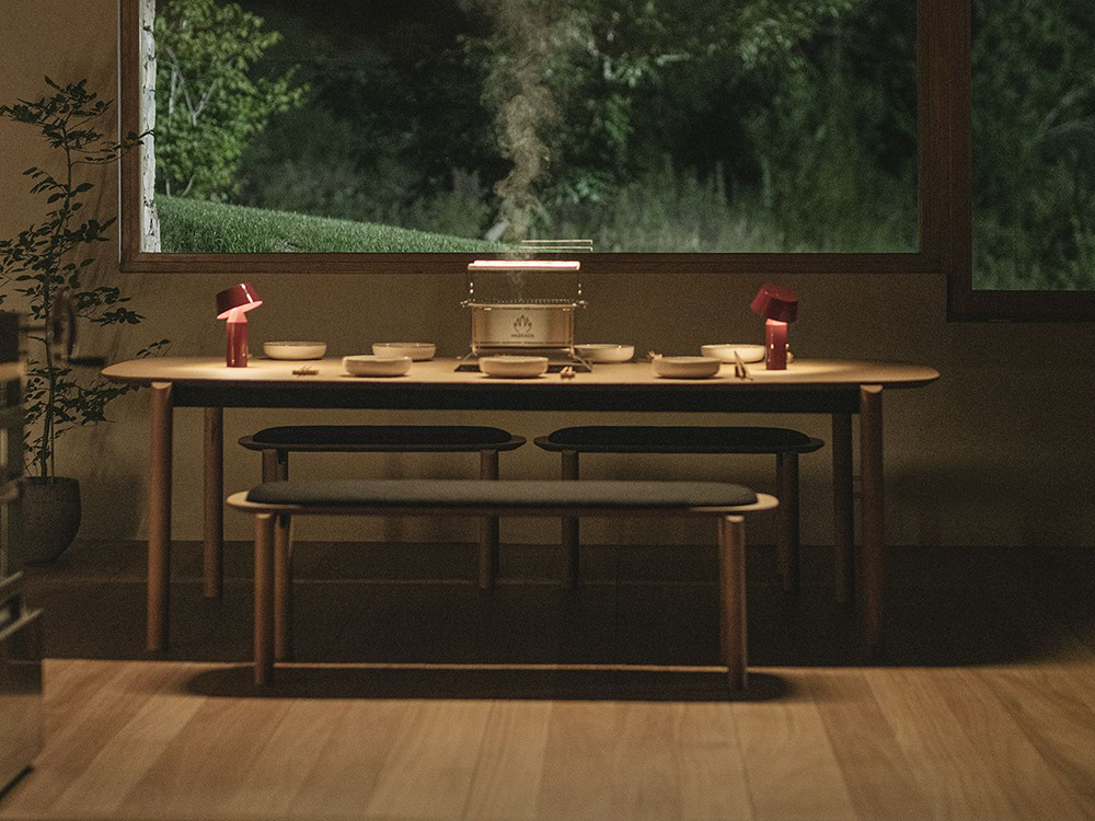 Mesas de comedor modernas: colección Juno de Ondarreta, diseño ovalado en madera de roble