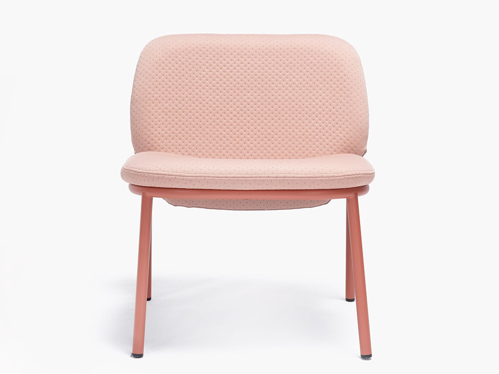 Butaca Lana Ondarreta tapizada: confort superior en tejidos seleccionados para un hogar de diseño