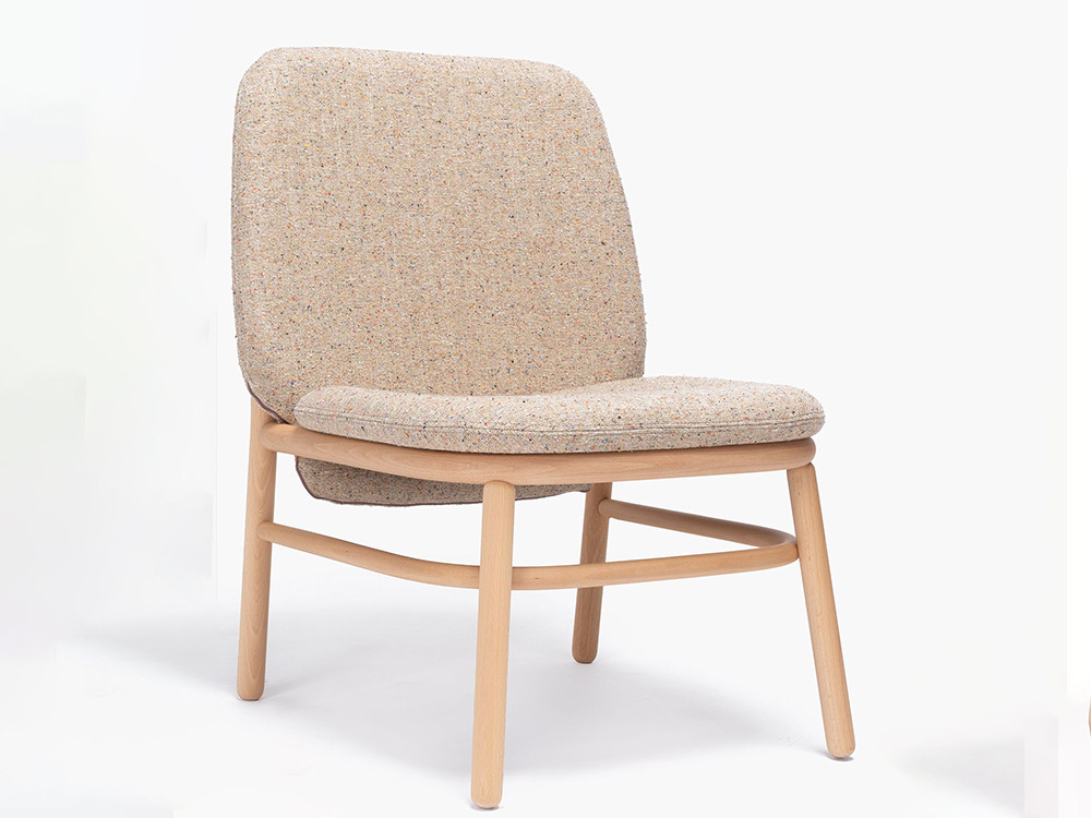 Butaca Lana Ondarreta con respaldo alto: diseño personalizado en madera de haya para tu salón