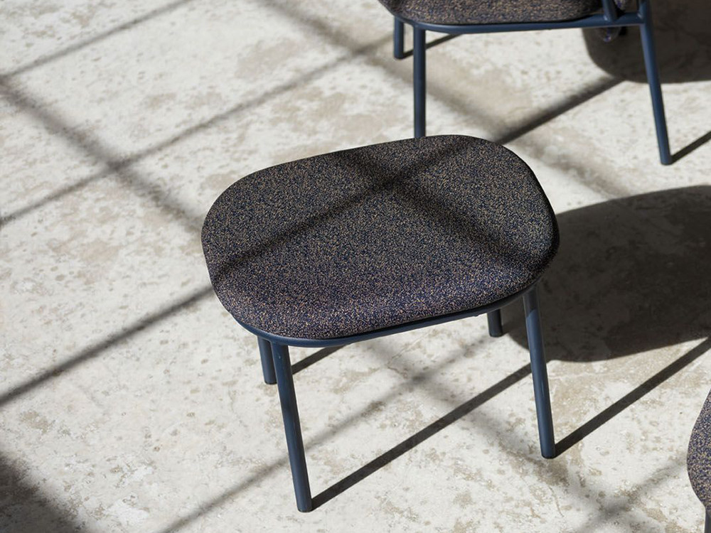 Otomán en acero Lana