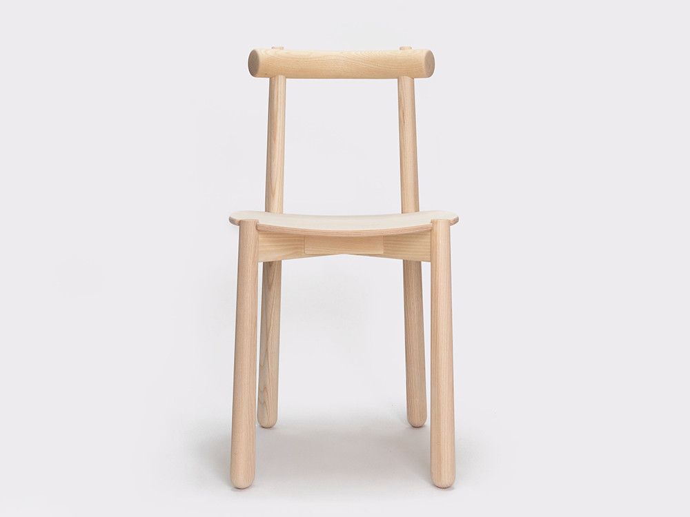 Mobel 6000: silla de comedor Mibu de Ondarreta, mobiliario exclusivo en madera de fresno