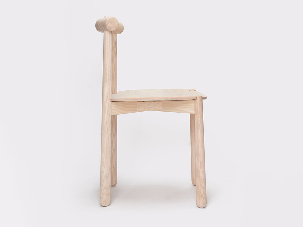 Silla Mibu personalizada: estructura de madera maciza de fresno con el sello de calidad de Ondarreta