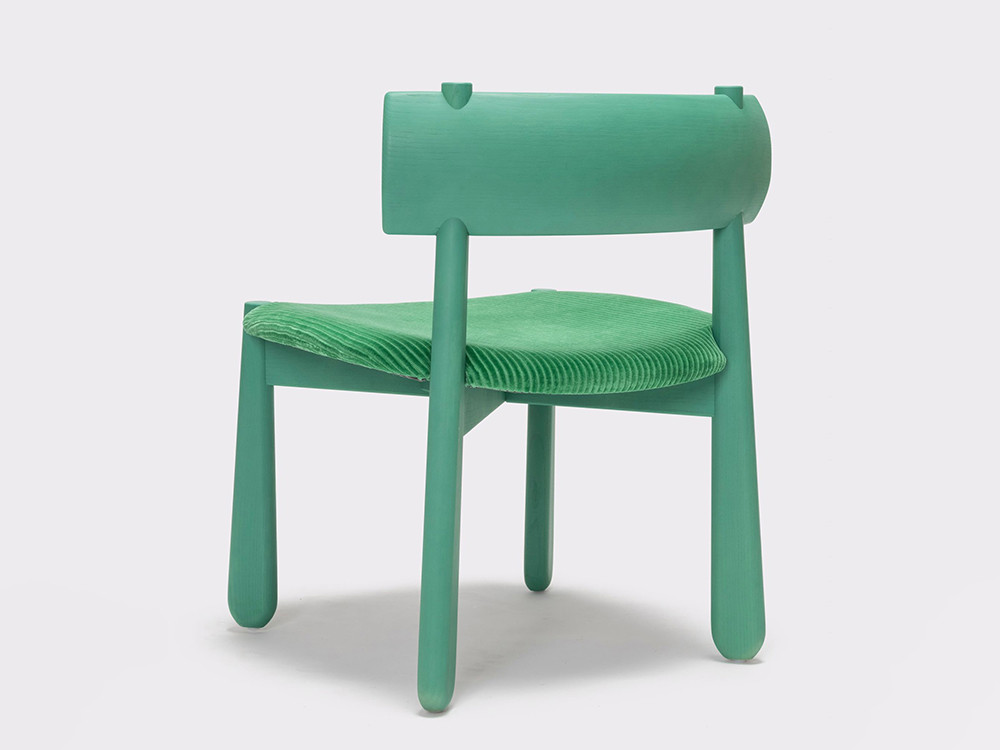 Muebles Ondarreta: silla lounge Mibu, la fusión ideal entre la madera maciza de fresno y tapicería exclusiva