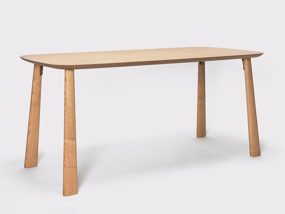 Mesa de comedor Mibu Ondarreta: diseño personalizado en madera de fresno disponible en varias medidas