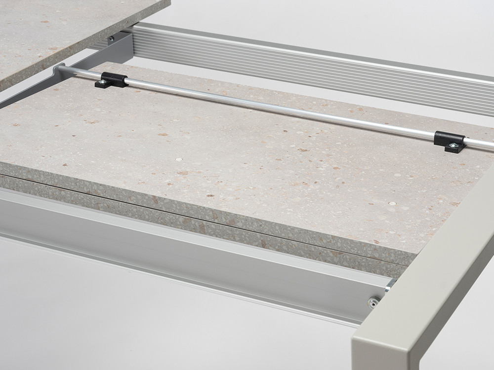 Mesas extensibles modernas: modelo Punto de Ondarreta en varias medidas con superficie laminada de fácil mantenimiento