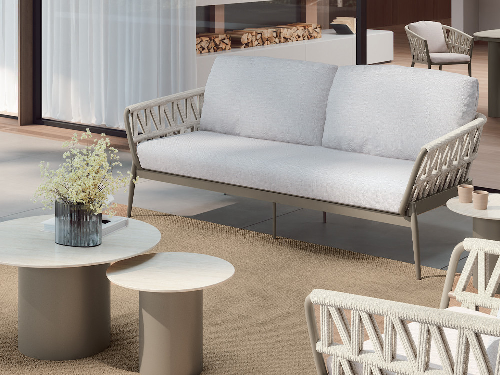 Sofás de exterior Berna de Arkimueble: diseño contemporáneo en aluminio y cuerda trenzada