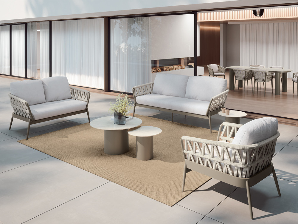 Mesa exterior aluminio Berna de Arkimueble: diseño redondo con sintered stone en 2 medidas