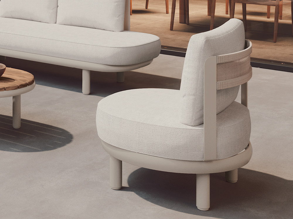 Sillón de jardín aluminio Lima de Arkimueble: respaldo de cuerda de poliéster y asiento tapizado