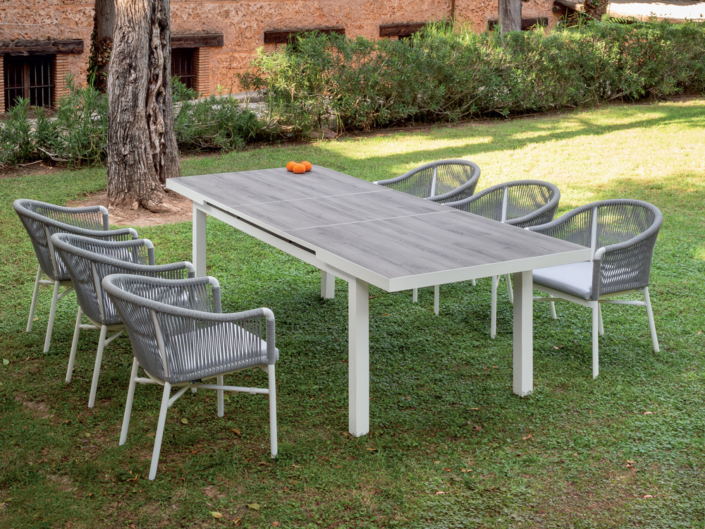 Mesa exterior aluminio Atenas de Arkimueble: modelo extensible con sobre de pspc