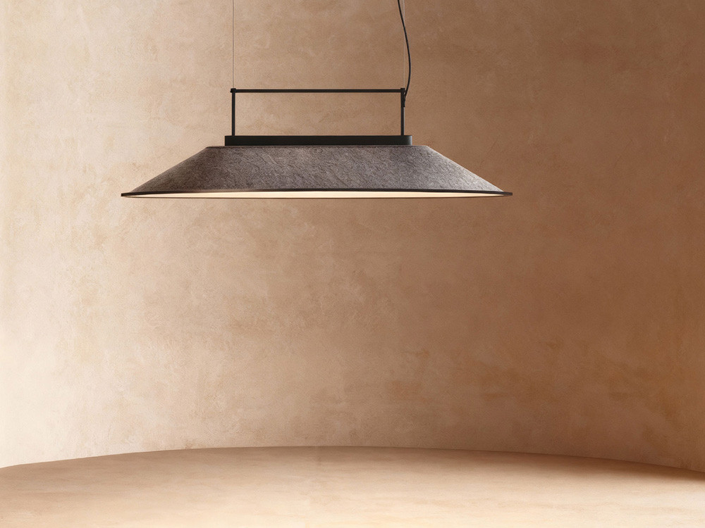 Lámpara de diseño Shoemaker Big de Leds C4: pantalla de fieltro ignífuga disponible en 2 acabados técnicos