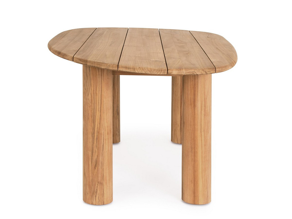 Mesa de comedor de diseño Titus de Bizzotto: sobre de teca con silueta artesanal y natural