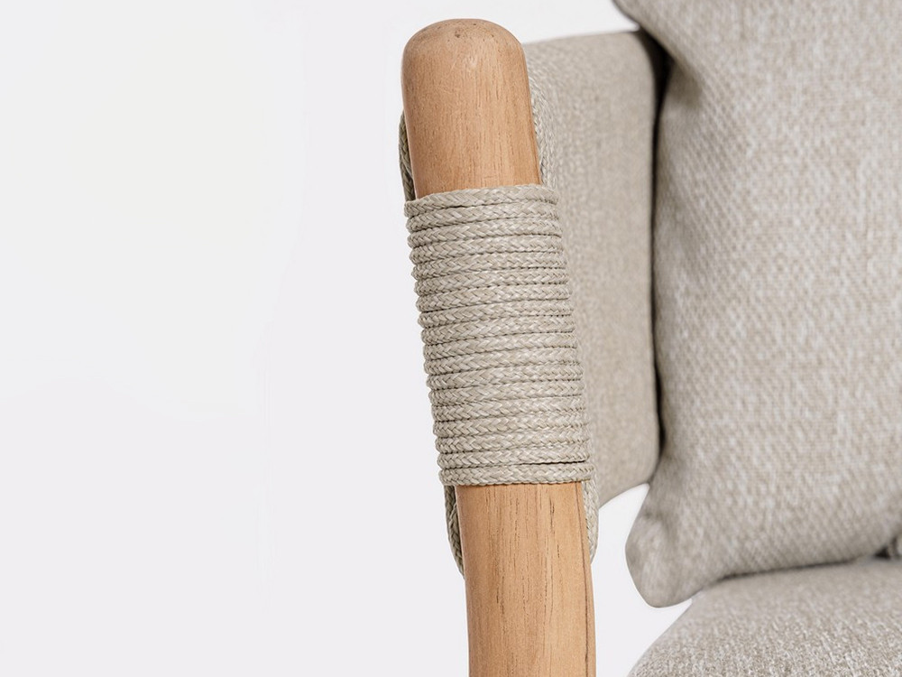 Sillones de terraza premium: la exclusividad de Bizzotto Garita en madera de teca maciza