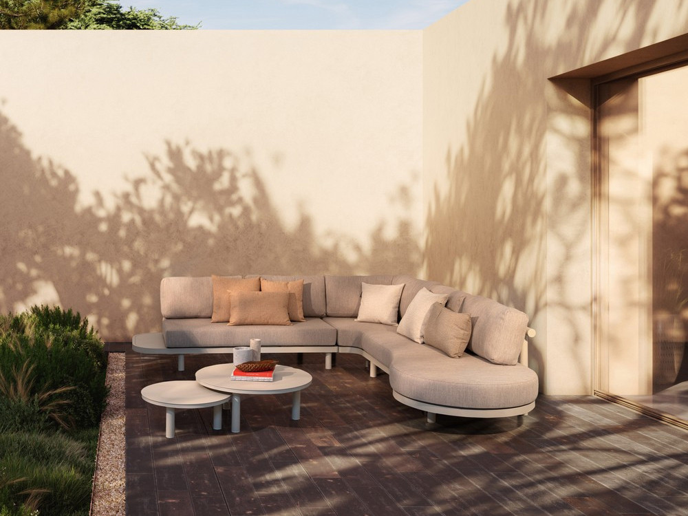 Conjunto de jardín de aluminio Hércules de Bizzotto: sofá esquinero redondeado y dos mesas de centro