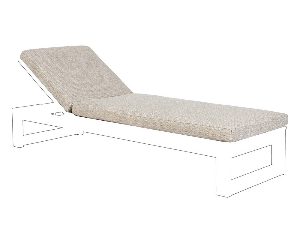 Tumbona de madera exterior de teca FSC con colchoneta tapizada en tejido olefin para máximo confort.