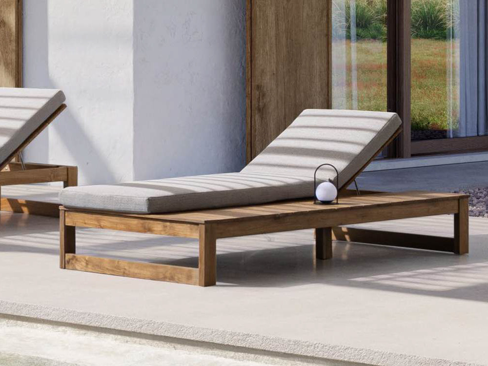 Mueble de exterior: tumbona de madera de teca con respaldo reclinable en 5 posiciones en Mobel 6000.