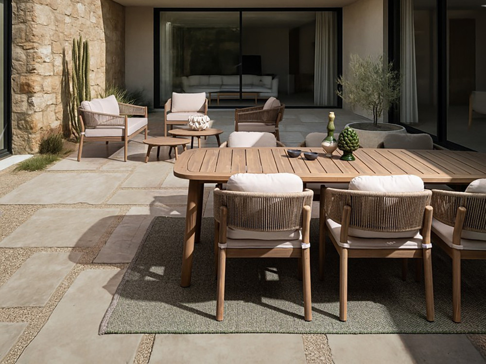 Mobiliario de terraza Thiago: sofá y sillones de cuerda trenzada con mesa de centro en madera de acacia
