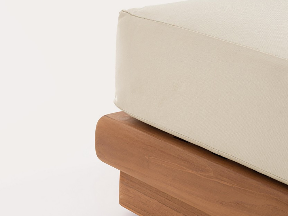 Sofá modular jardín Delgada: base de teca certificada y tejido olefin para exteriores de lujo