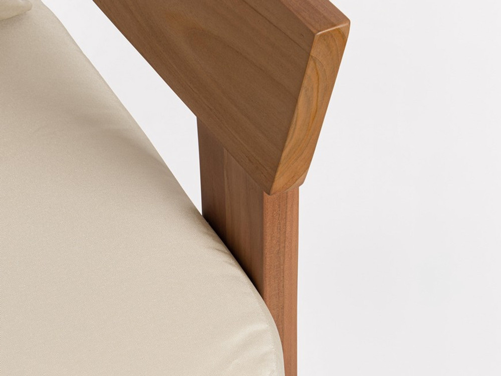 Sofá madera exterior Evora con teca certificada SVLK y cojines desenfundables para jardín y terraza.