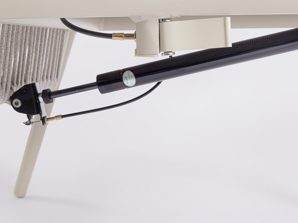 Sillón de exterior reclinable Bizzotto: confort de textilene y cuerda trenzada en dos colores modernos