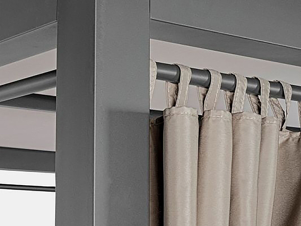 Cama de exterior Dream en aluminio con textil de techo y colchonetas en Mobel 6000.