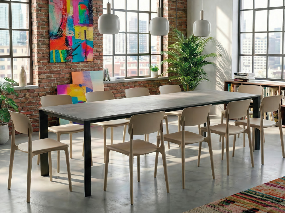 Mesa comedor extensible Trial de Easyline con sobre de eco madera y patas de metal en Mobel 6000