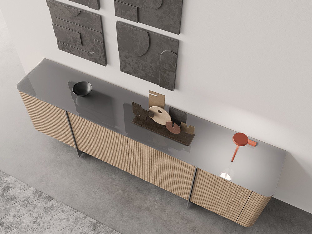 Aparador bajo de madera Dana: exterior en nogal alistonado y sobre de cristal en Mobel 6000