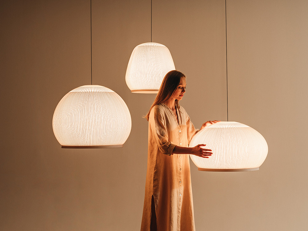 Lámpara salón techo Knit de Vibia: diseño textil de Meike Harde para un ambiente cálido en Mobel 6000