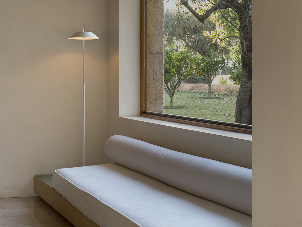 Lámpara salón Mayfair de Vibia: diseño de Diego Fortunato en varios acabados en Mobel 6000