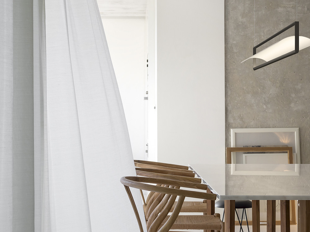 Mobel 6000: lámparas modernas Vibia, colección Kontorno con marco y placa metálica