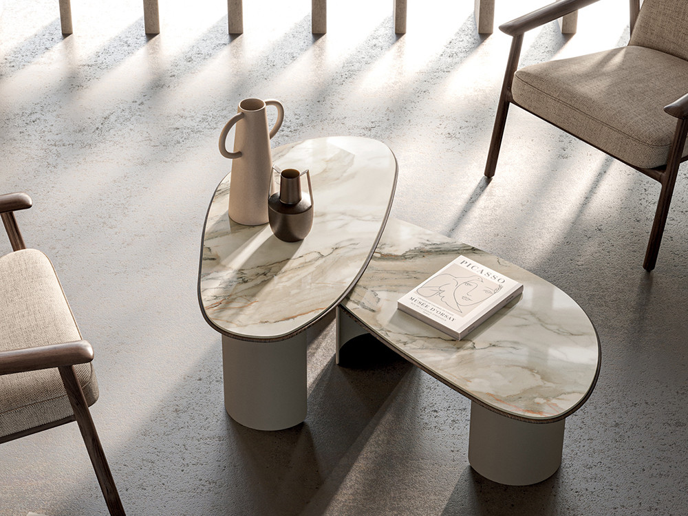 Mobel 6000: mesas de centro modernas Stone Ceramics por Devina Nais, diseño con patas de metal curvado y sobre porcelánico