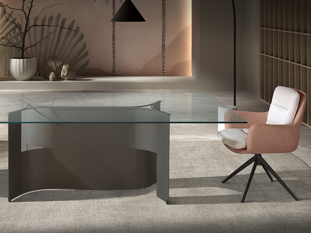 Mobel 6000: mesa de cristal de diseño Lambda B por Nacher, elegancia nacional con base escultórica de metal curvado