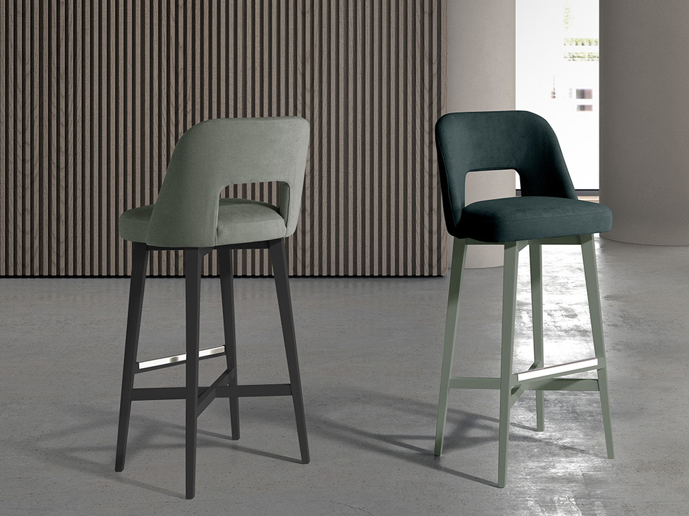 Taburete de diseño Emma Tab Wood Square de Nacher: elegancia de fabricación española con patas de madera en Mobel 6000
