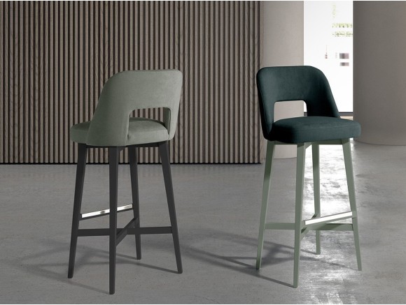 Taburete de diseño Emma Tab Wood Square de Nacher: elegancia de fabricación española con patas de madera en Mobel 6000