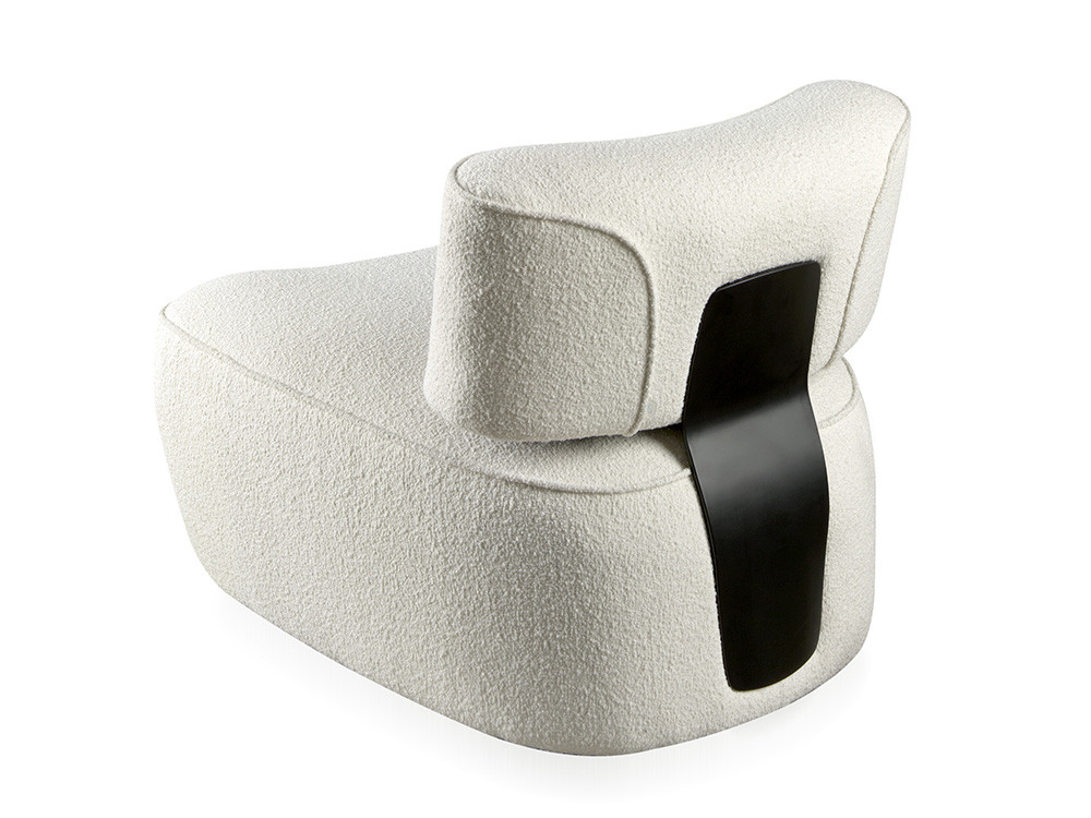 Butaca tapizada Hana Lounge de Mobles Nacher: elegancia de fabricación nacional para salones modernos en Madrid