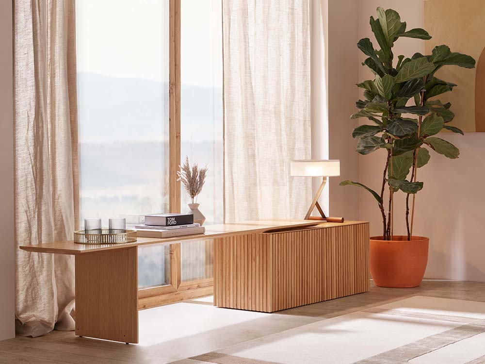 Aparadores salones Velasca de Punt Mobles: diseño extensible en madera de roble disponible en Mobel 6000