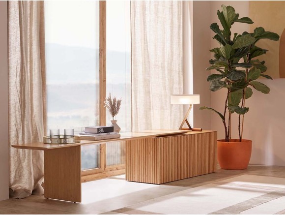 Aparadores salones Velasca de Punt Mobles: diseño extensible en madera de roble disponible en Mobel 6000
