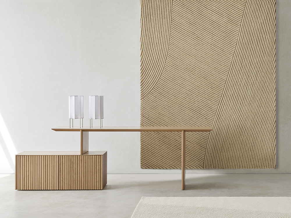 Muebles de oficina a medida: escritorio Velasca por Punt Mobles, la esencia del Art & Design en roble natural