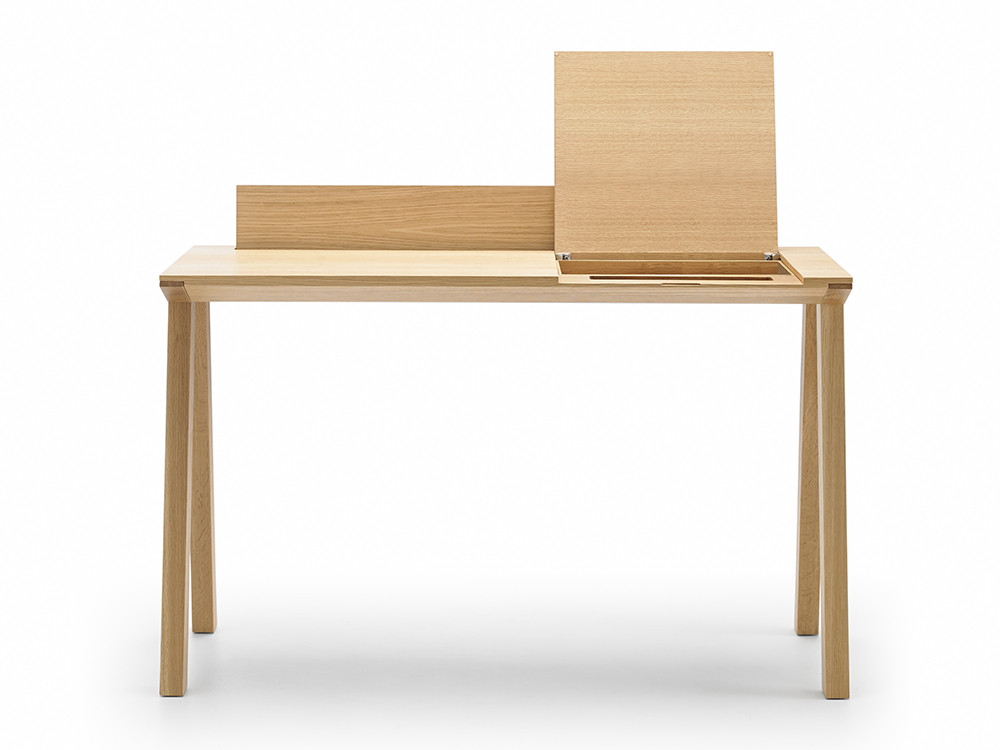 Mesa de escritorio moderna Ernest de Punt Mobles: pieza icónica con tapa elevable y almacenaje en Mobel 6000