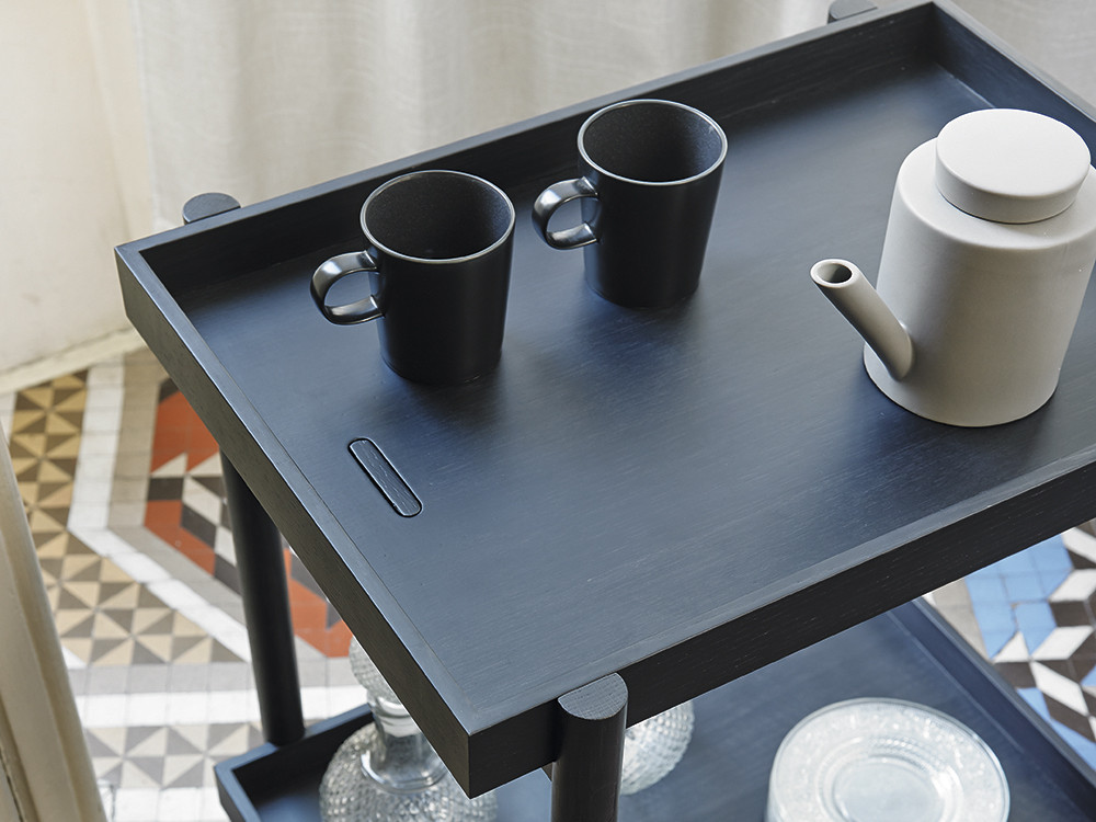 Mobel 6000 | Seismil Studio: mueble auxiliar Mai Thai de Punt Mobles, lujo funcional en roble natural en su tienda oficial