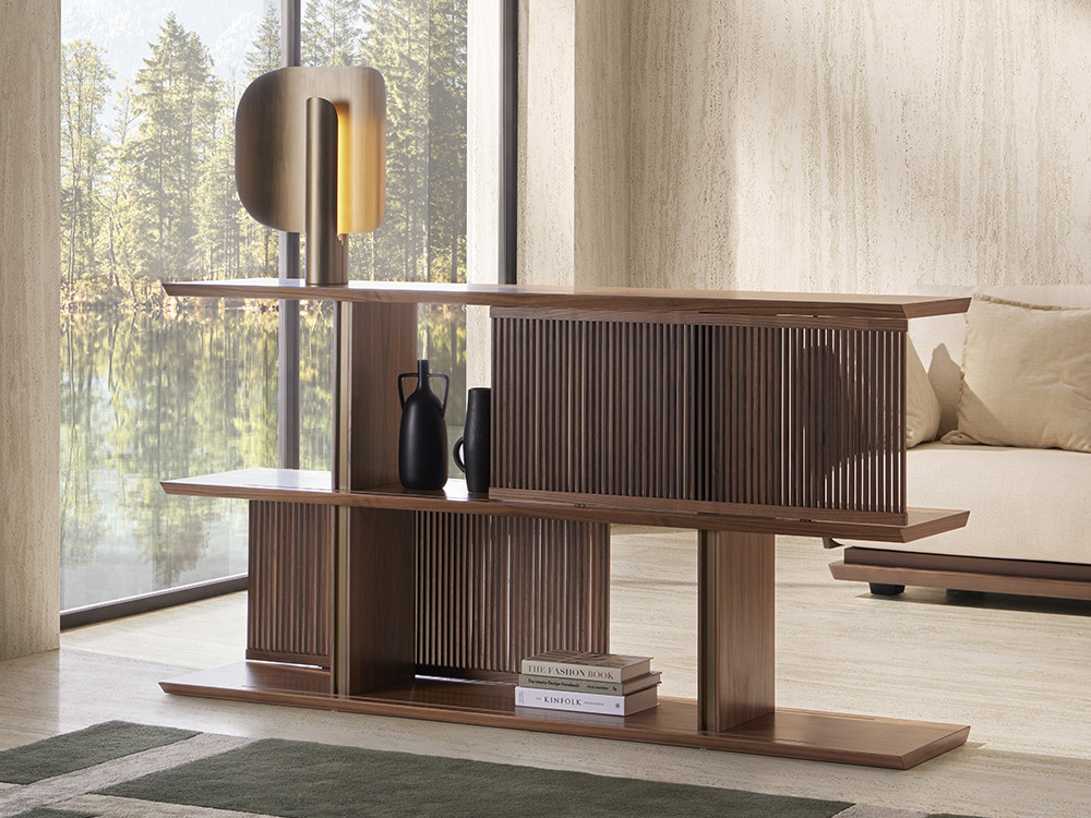 Lámparas elegantes de mesa: modelo Stockholm de Punt, sofisticación en aluminio metalizado para salones de diseño